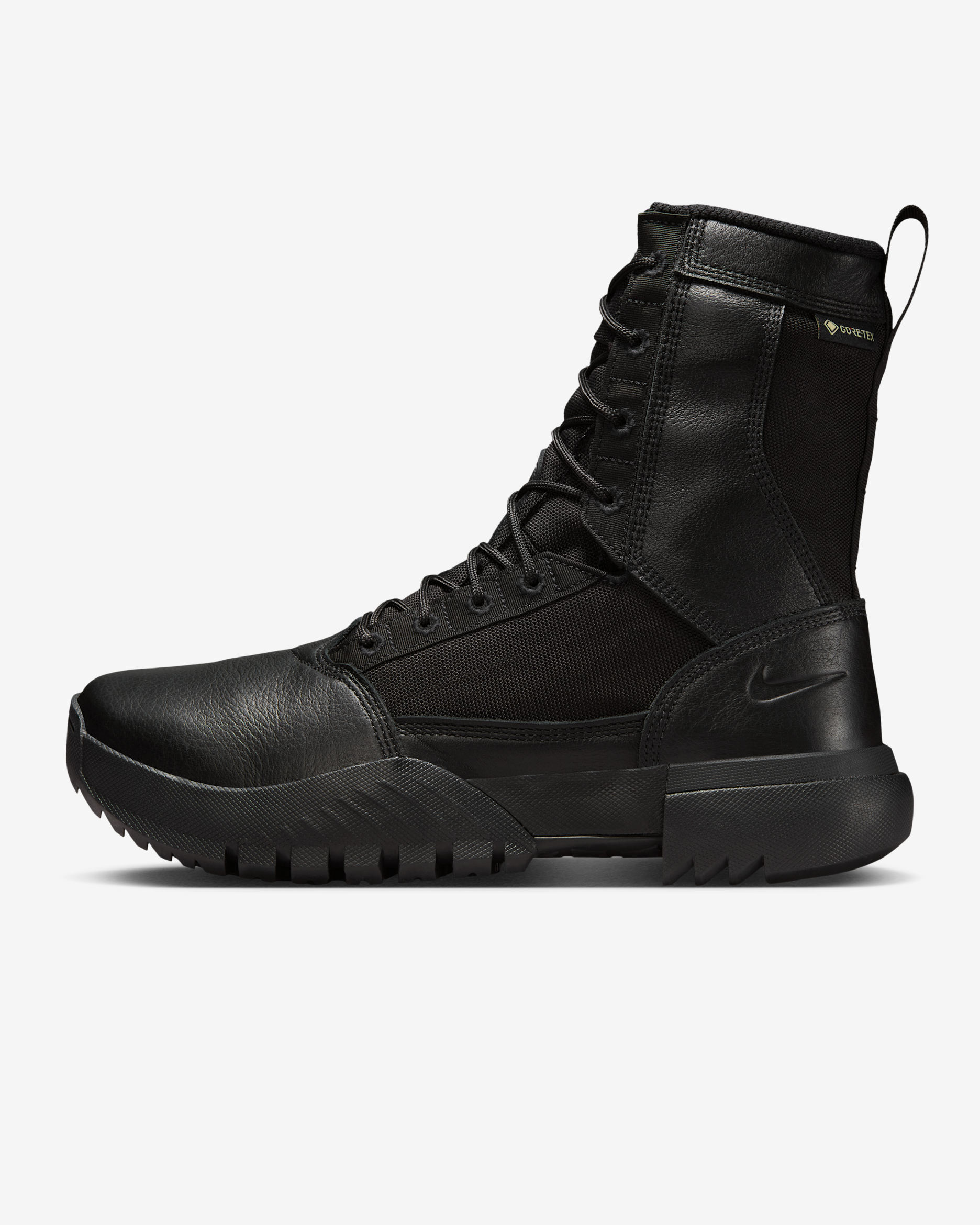 NIKE SFB ミリタリータクティカルブーツ　gore-tex Nike SFB Air Field Ukiah 8